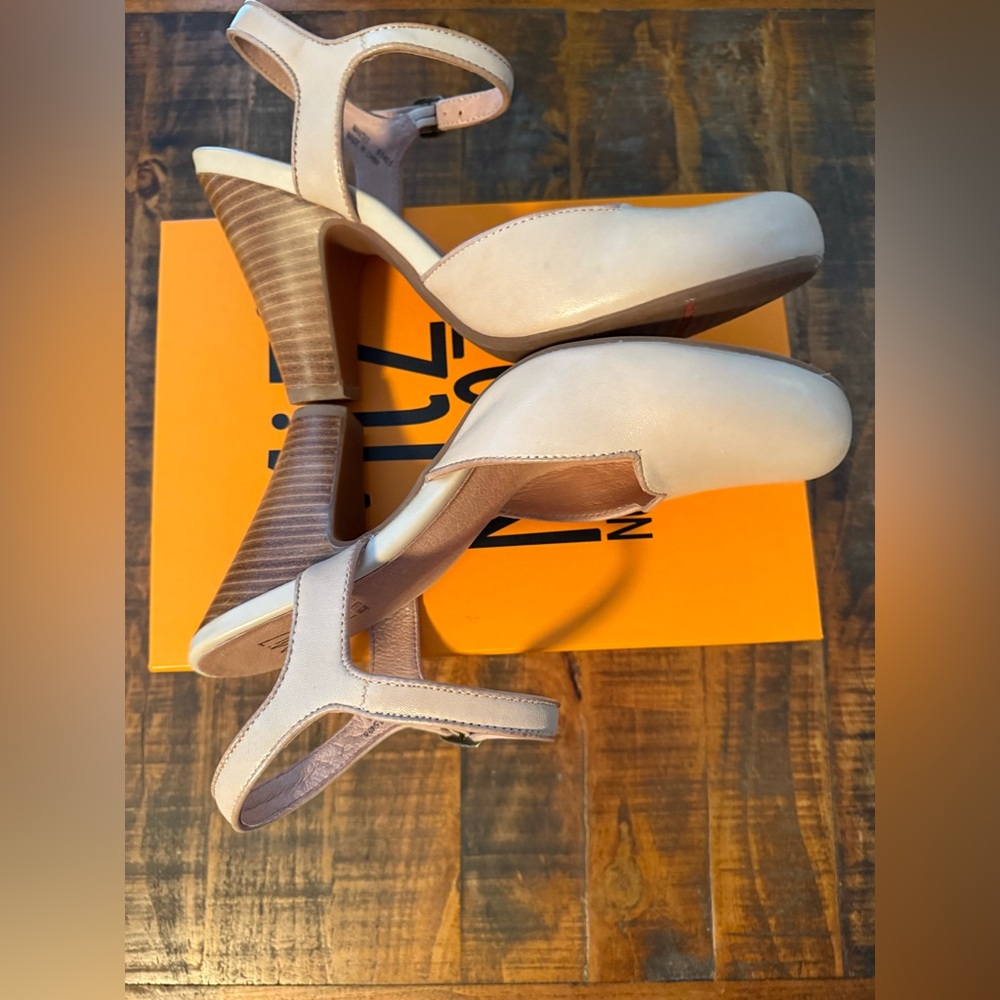 Miz Mooz Nantes Dress Pump Shoes Women Size 9.5 Cream Leather Heels *PLEASE READ